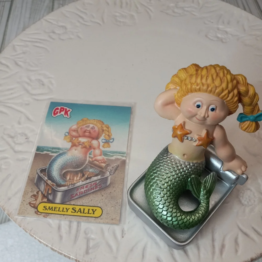 Topps 2022 GPK Garbage Pail Kids Trashy Treasures Series 5 Smelly Sally